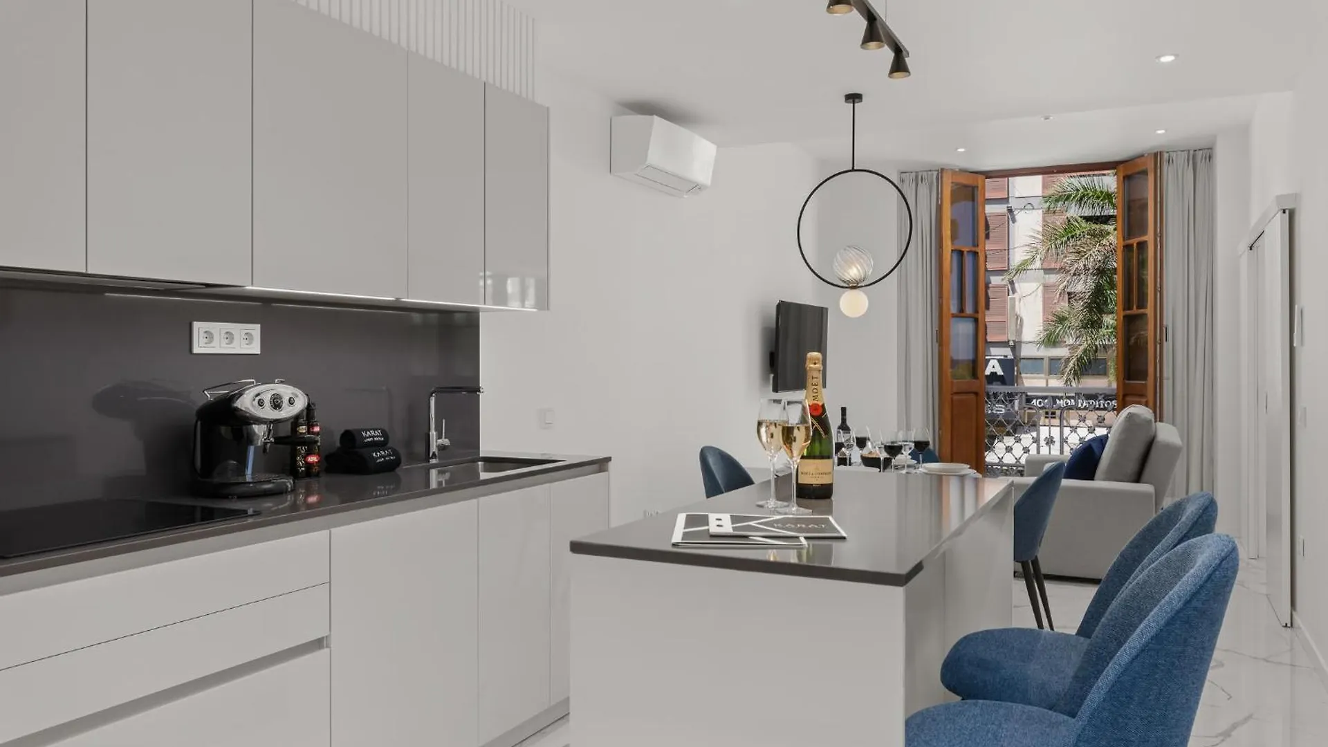 7 Luxury Suites By Karat Санта-Крус-де-Тенерифе 0*,  Испания
